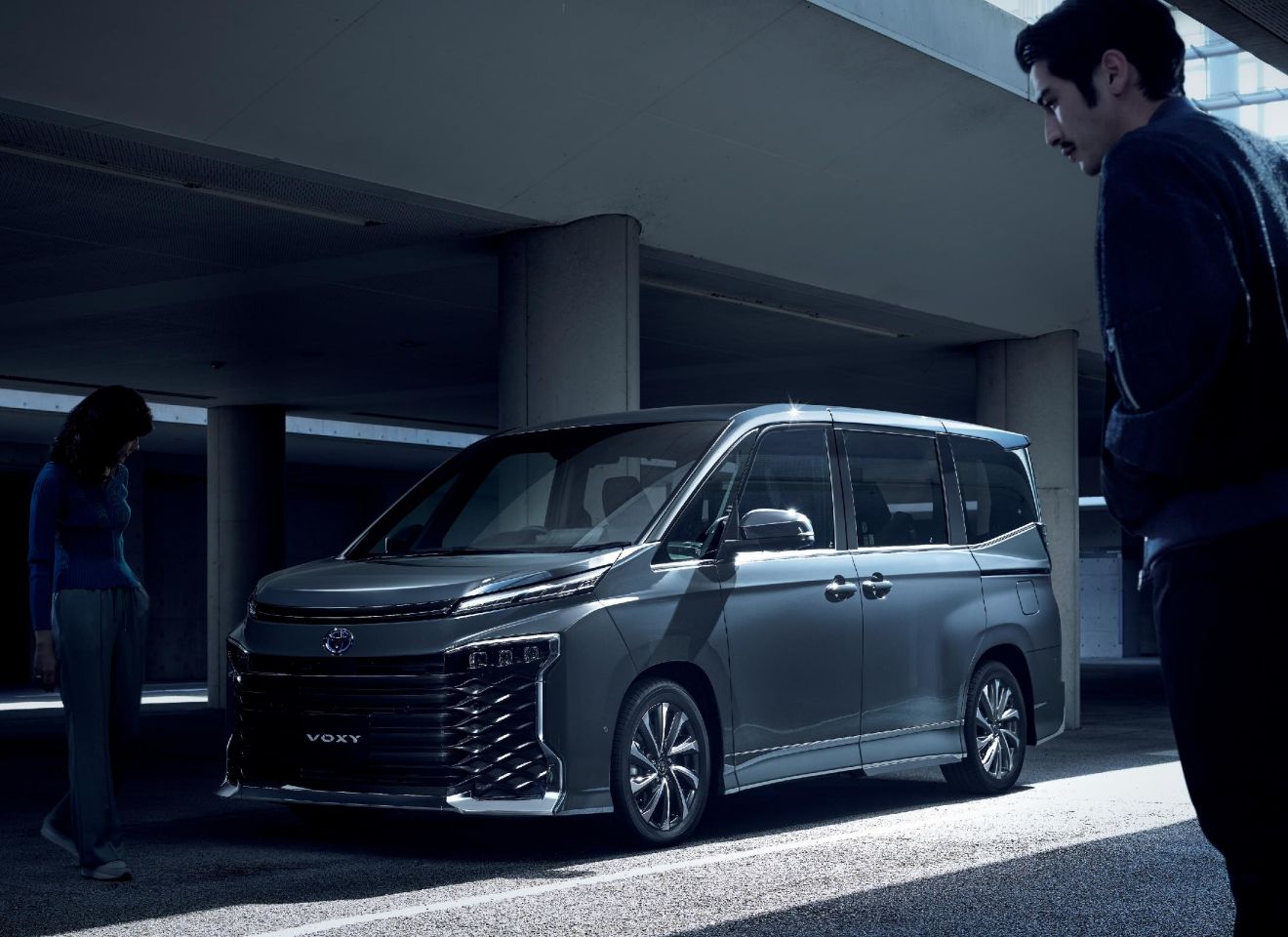 VOXYの車体
