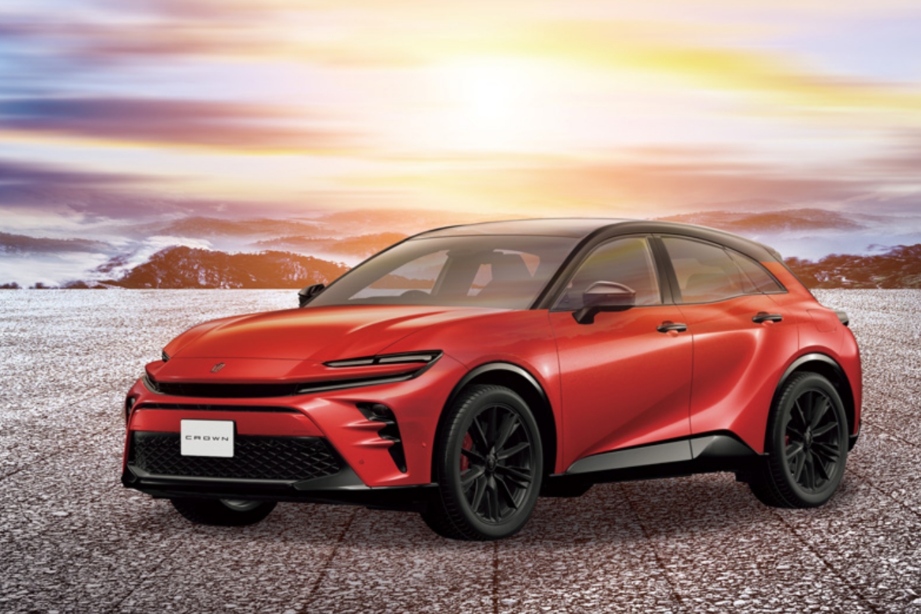 CROWN SPORT RS プラグインハイブリッド (E-Four)