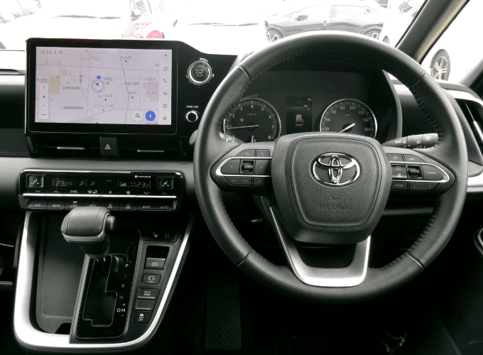 ご納車前に室内の除菌消臭を施工いたします。※すべての臭いを消臭できるわけではございません。あらかじめご了承ください。