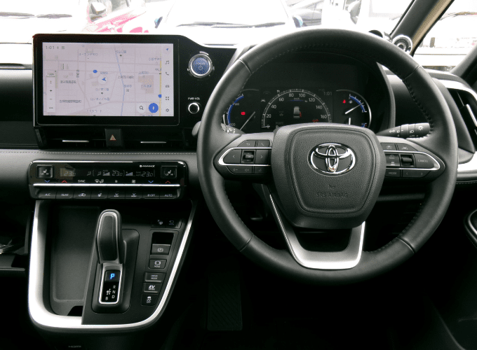 ご納車前に室内の除菌消臭を施工いたします。※すべての臭いを消臭できるわけではございません。あらかじめご了承ください。