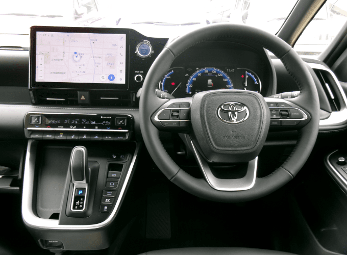 ご納車前に室内の除菌消臭を施工いたします。※すべての臭いを消臭できるわけではございません。あらかじめご了承ください。