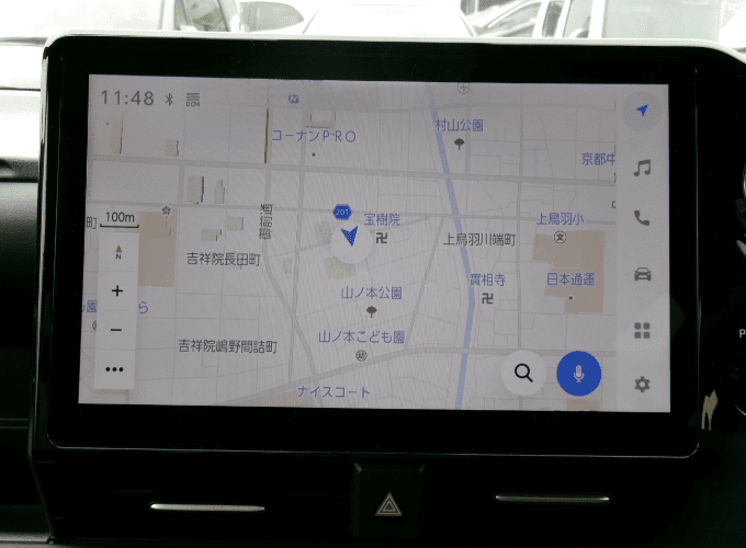 メーカーオプションの10.5インチディスプレイオーディオ（コネクティッドナビ対応）Plus付きです。