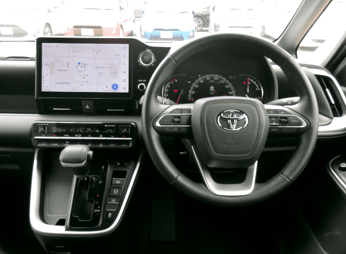 ご納車前に室内の除菌消臭を施工いたします。※すべての臭いを消臭できるわけではございません。あらかじめご了承ください。