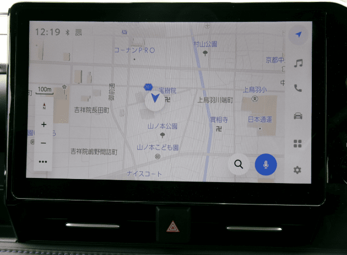 メーカーオプションの10.5インチディスプレイオーディオ（コネクティッドナビ対応）Plus付きです。