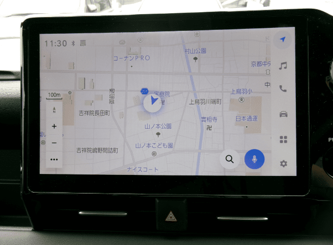 メーカーオプションの10.5インチディスプレイオーディオ（コネクティッドナビ対応）Plus付きです。